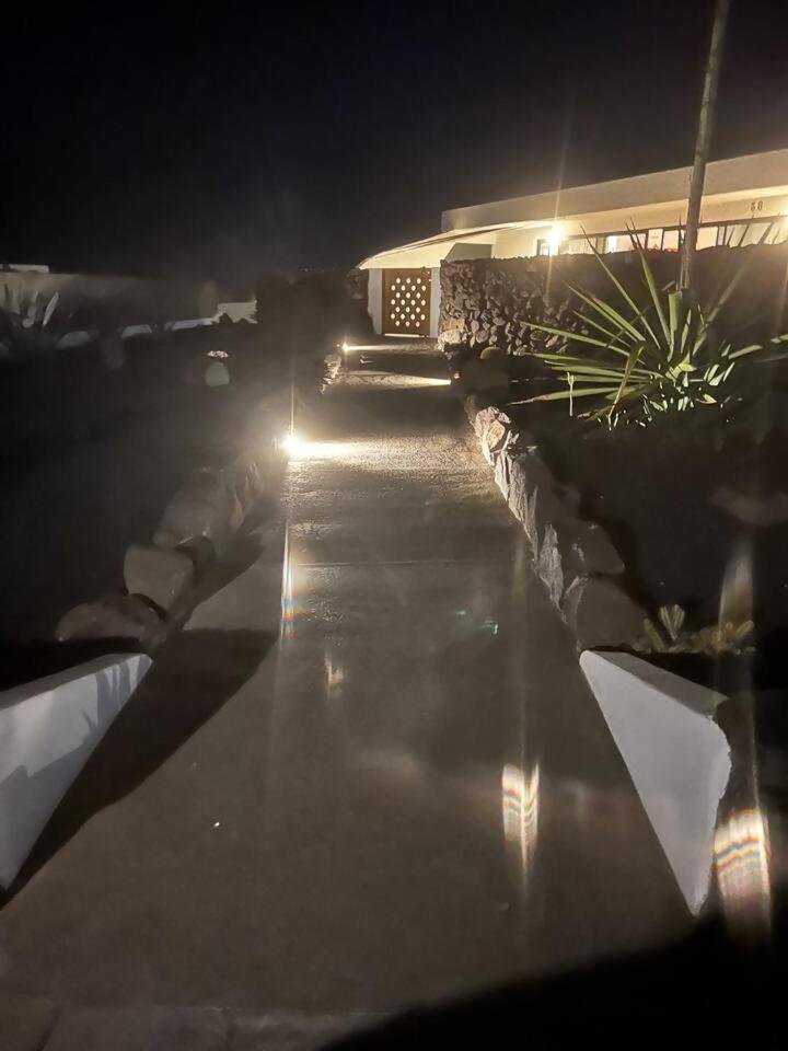 Lanzarote Famara Beach Bungalow Eksteriør billede