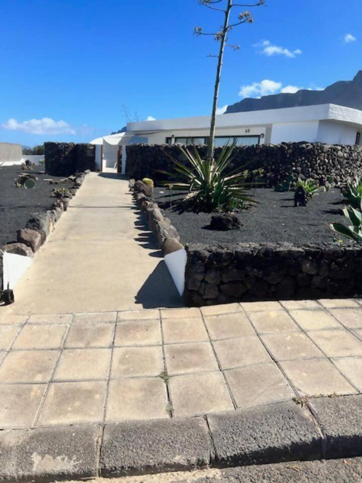 Lanzarote Famara Beach Bungalow Eksteriør billede